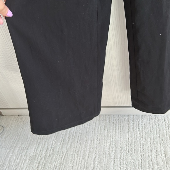 Black tie shoulder wide leg jumpsuit size xs - Picture 4 of 8